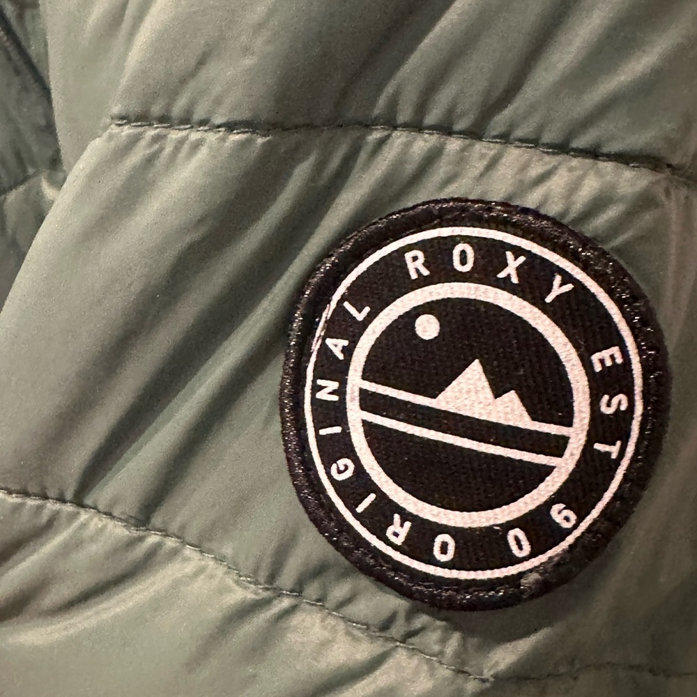 Green Quilted Roxy Puffer Jacket - Picture 5 of 6